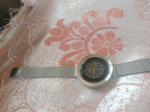 Genuine Titan Watch-Not Working