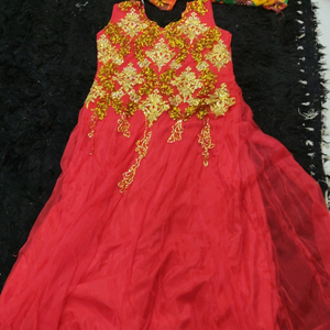 gown