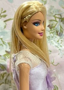 GG face rare Barbie doll