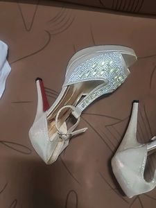 Spiffy Sparrow Heels It's 39 Size
