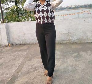 Women Regular Fit Classic Top....🦋