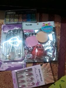 Glitter Eyeshadow &amp; Nail Art Set