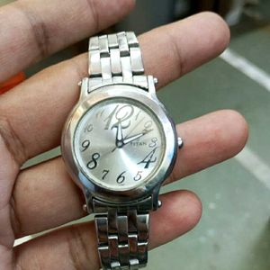 Titan Orignal Quartz Analog Silver