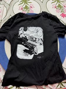 Black Graphic Print T-Shirt