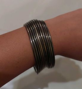 Set of 9 Elegant Bangles