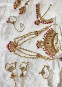 Exquisite Gold Plated Bridal Jewelry Set