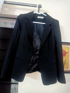 Women's Tailored Black Blazer