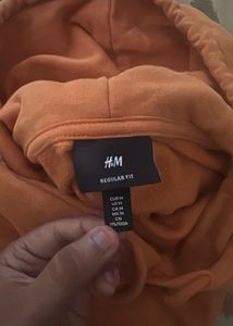 🧡 H&amp;M Mustard Graphic Hoodie