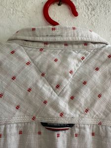 Men's Casual Button-Up Shirt