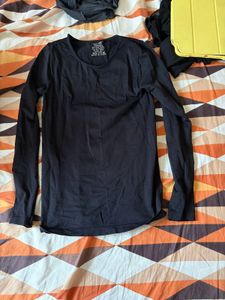 Black T-Shirt combo sale there