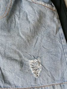 2 Cute Denim Shorts &amp; Black Pants Set