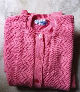 Cute Vintage Pink Knit Cardigan