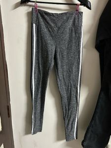 Athletic Leggings with Side Stripe