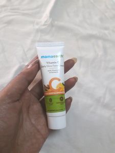 MAMA EARTH VITAMINC DAILY GLOW FACE CREAM