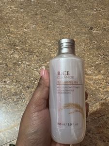 Rice Ceramide Moisturizing Toner with cotton pads