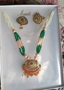 Jewellery sets