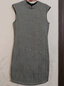 Stylish Grey Textured Sleeveless Blouse