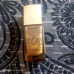 Lakme vit c super glow skin perfecting tint