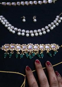 Elegant Kundan &amp; Pearl Jewellery Set