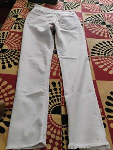 White StraightJeans