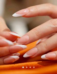 Savana French Tip Press-On Nails