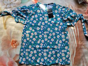 Blue Floral Puff Sleeve Top