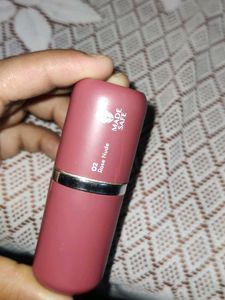 Mamaearth creamy Matte long stay lipstick