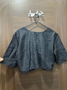 Black Blouse 🖤
