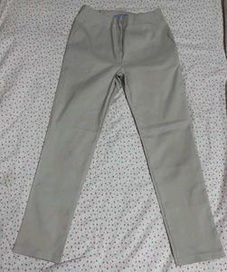 Stylish Grey Cropped Trousers