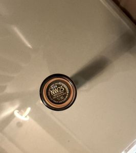 brand new MAC Studio Radiance Concealer