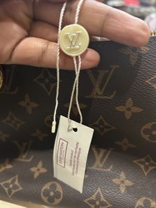 Huge Discount- LV LouisVuitton- Bag