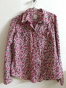 Chic Floral Print Shirt