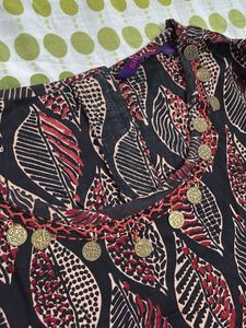 Patterned Leaf Print Top