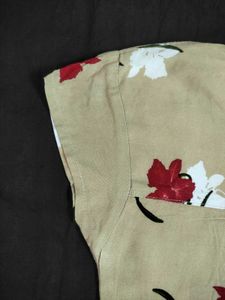 @99 Nude Floral Top