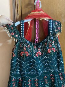 Peplum Suit With Wrinkled Skirt Size L