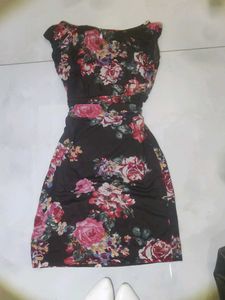 Chic Floral Print Mini Dress