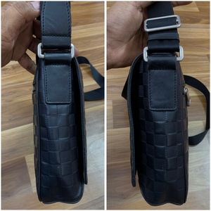 Louis Vuitton Damier Infini District Messenger Bag