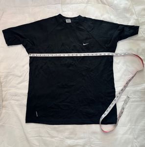 Nike downshoulder Black T-Shirt