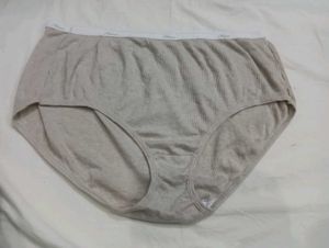 Hanes Women's Briefs 🤎
