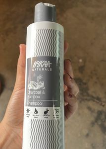 Nykaa Naturals Charcoal & Bamboo Shampoo