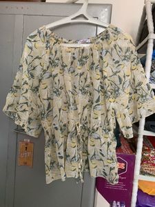 Chic Floral Print Top