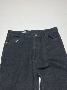 01 Women Flared Fit Jeans