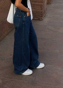 ZARA Baggy jeans.