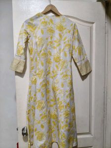 Branded  new Yellow Floral Print Kurta