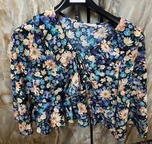 Floral Print Ruffle Blouse