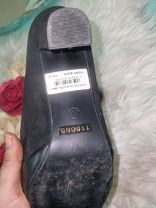 The almost new black heel