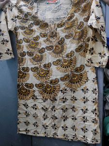 Sale! 100 Rs Off Combo Of 4pcs Clothes