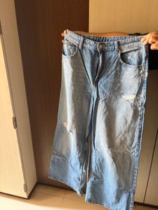 Wide Leg Ripped Jeans waist- 32 length- 102 cm