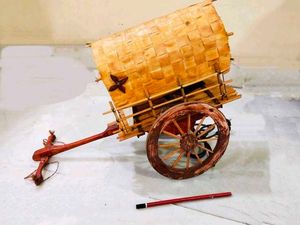 Unique Cart-Shaped Table Lamp