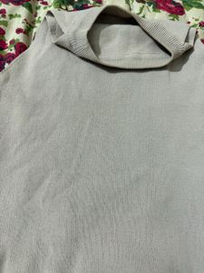 Ribbed Mock Neck Sleeveless Top